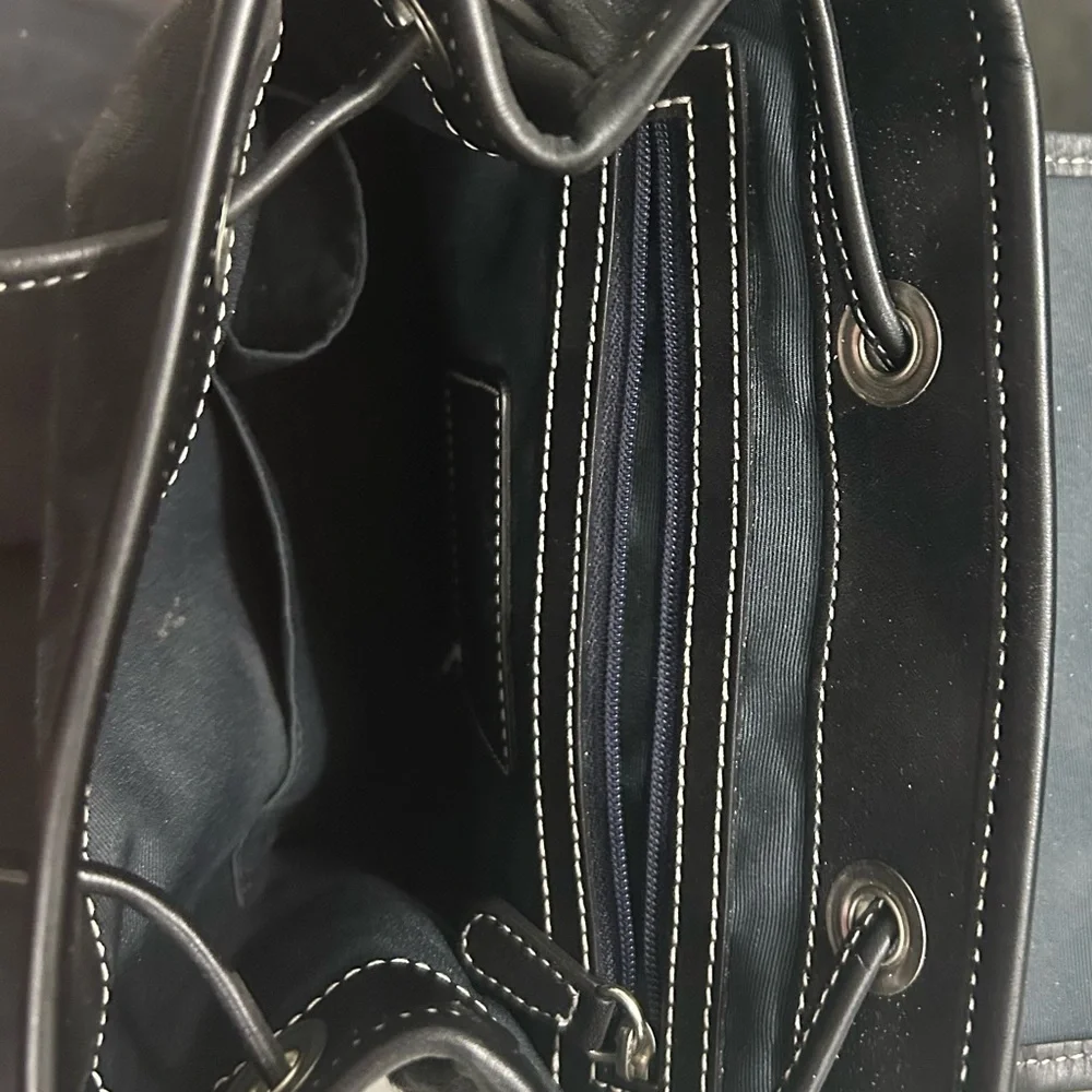 Coach Black Signature Canvas Drawstring Rucksack - Picture 3 of 4